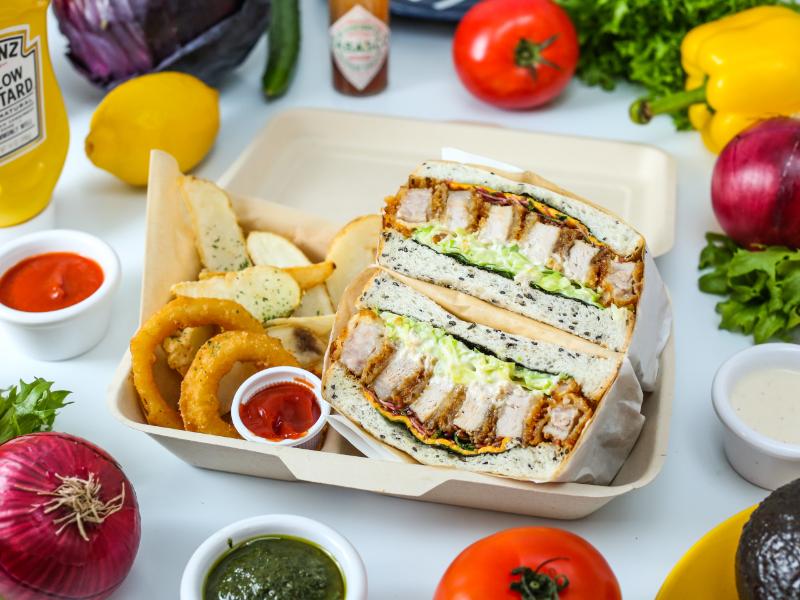 六白黒豚とんかつサンドイッチ