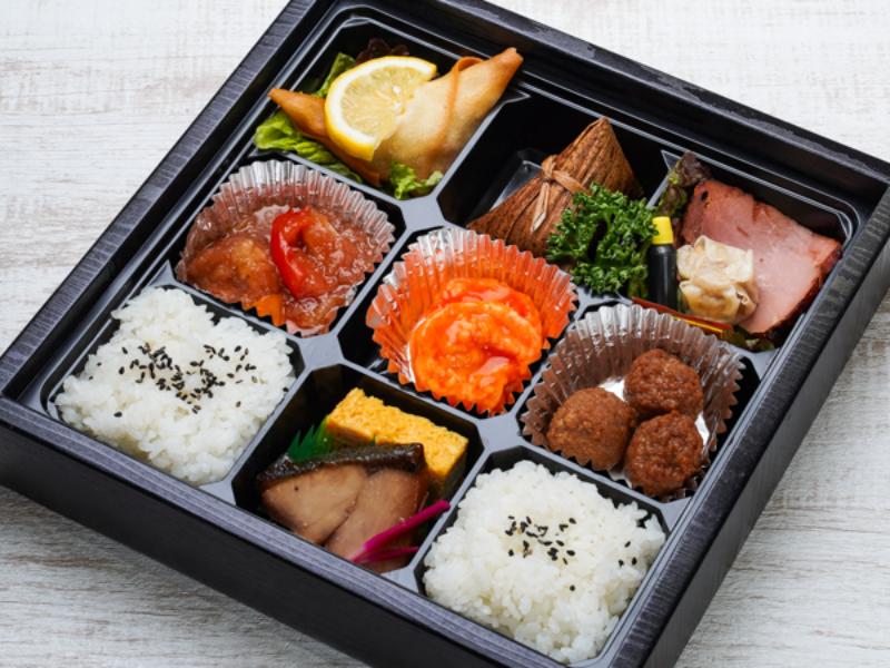 中華風九重弁当