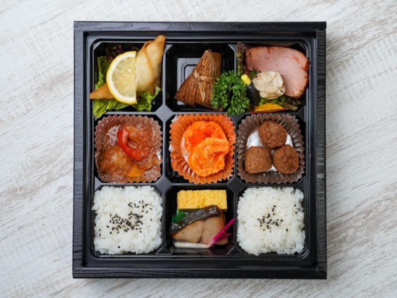 中華風九重弁当