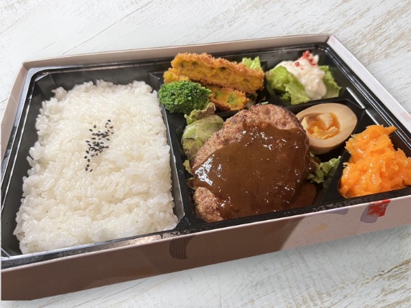 ふわふわハンバーグの洋食御膳