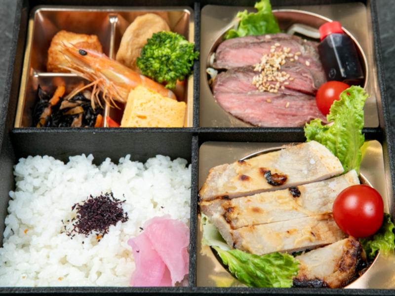 【期間限定価格】ステーキと豚の西京味噌焼き弁当