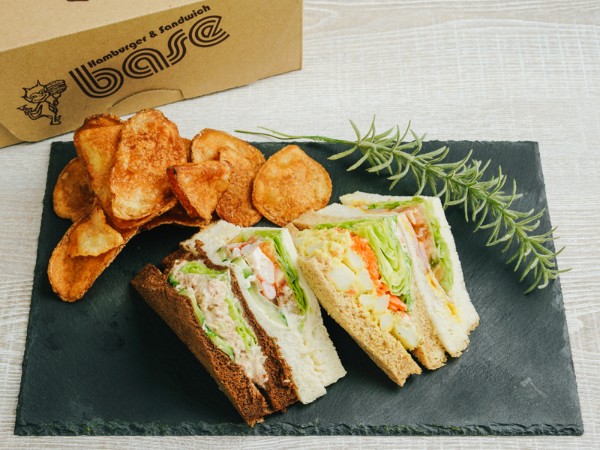 スタンダードミックスサンドイッチ（ポテトチップス付）