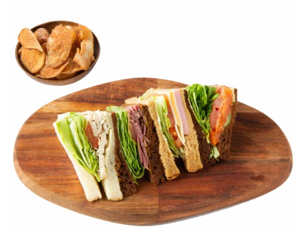 スペシャルミックスサンドイッチ（ポテトチップス付）