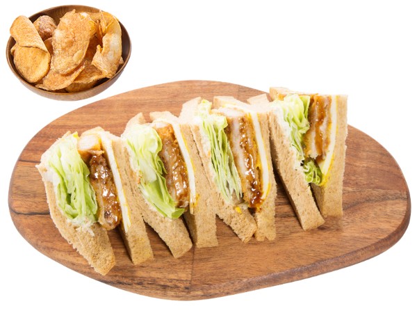 キハダマグロのチーズカツレツサンドイッチ（ポテトチップス付）