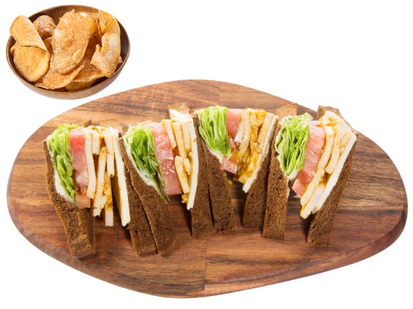 メキシチキンチーズサンドイッチ（ポテトチップス付）