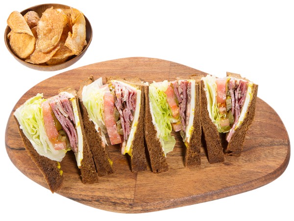 ニューヨーカーズサンドイッチ（ポテトチップス付）