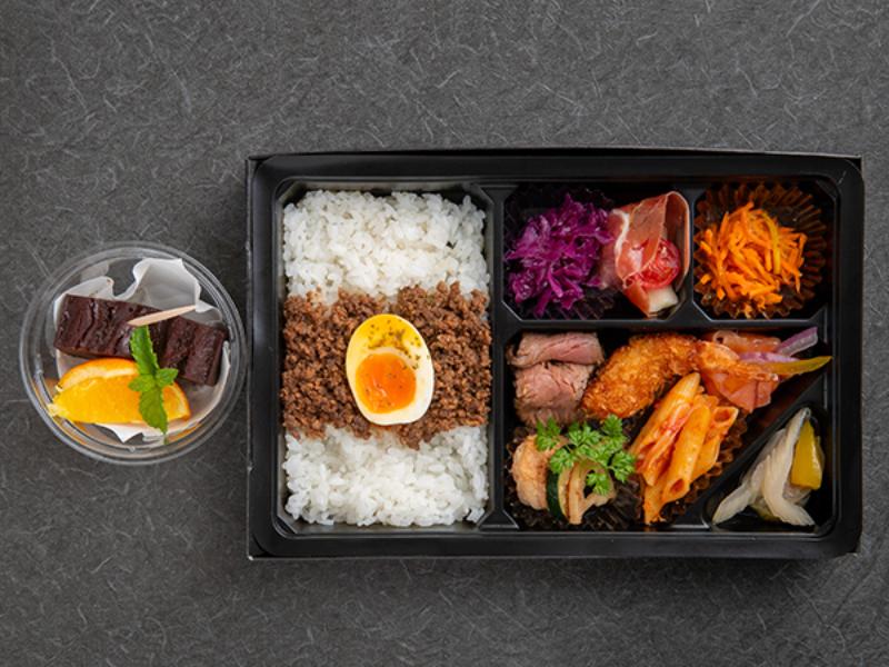 【お弁当デリ限定！】ローストビーフ makunouchi テリーヌショコラ付き