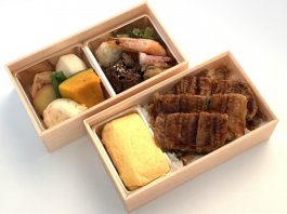 百年の手焼き　京のだし巻きとうな重の京都おばんざい弁当【909】