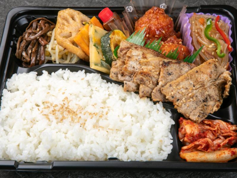 新羅（しらぎ）「炭火焼サムギョプサル」