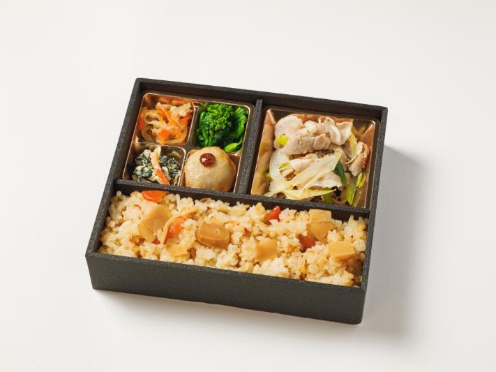 【懐石弁当】《選べるメイン》和惣菜弁当（炊き込み、豚ネギ）