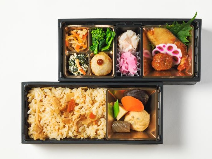 【懐石弁当】さわら柚庵焼きと４種の惣菜2段弁当（炊き込みご飯）（紙パック茶250ml付）