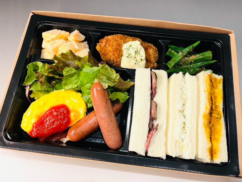 COLORSサンドイッチ弁当