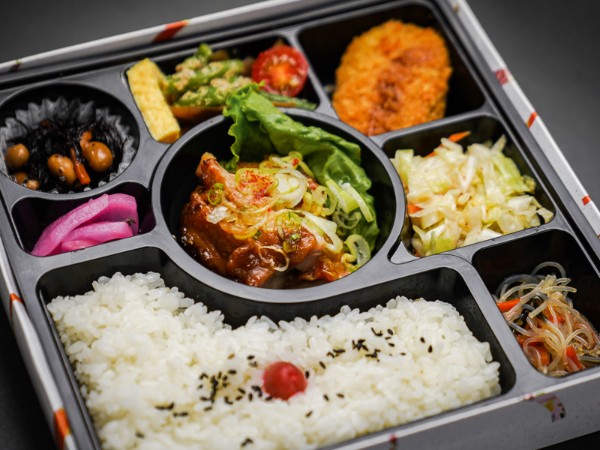 若鶏の西京焼き幕の内弁当