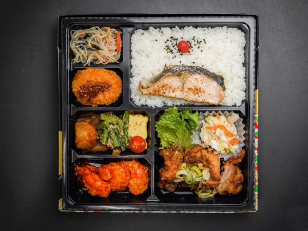 豪華幕ノ内御膳 油淋鶏