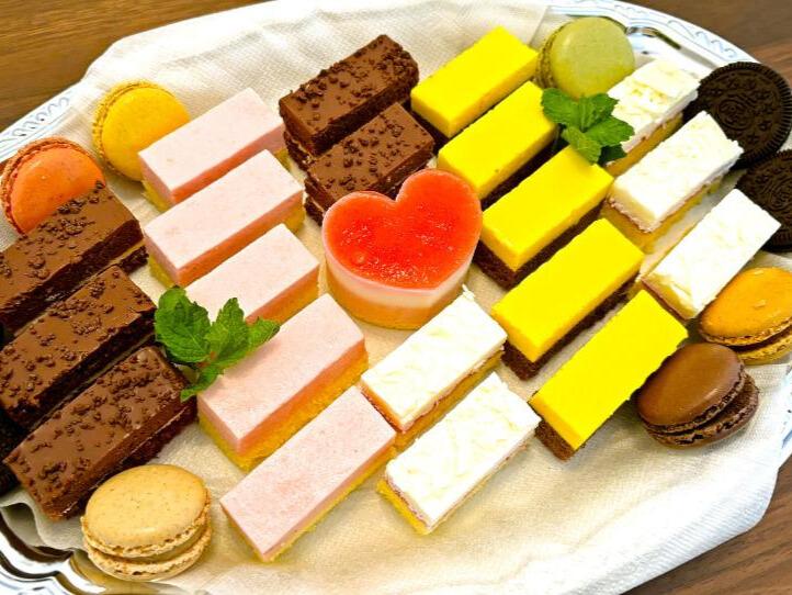 プティケーキ＆マカロン