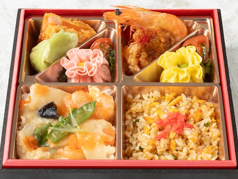 二種のご飯とおかず満載豪華彩り弁当