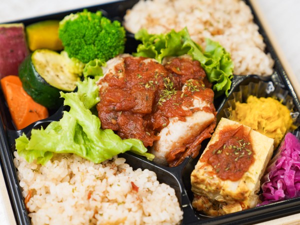 チキンソテートマトソース