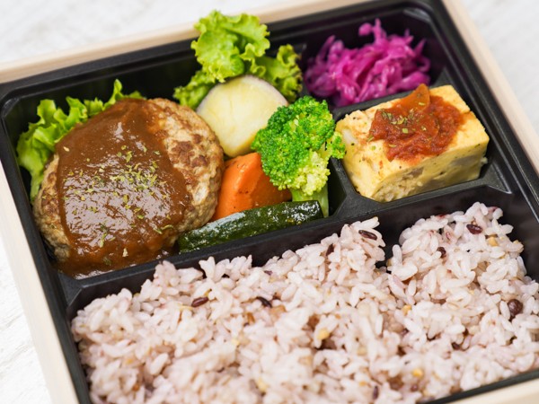 特製ハンバーグのデミグラスソース