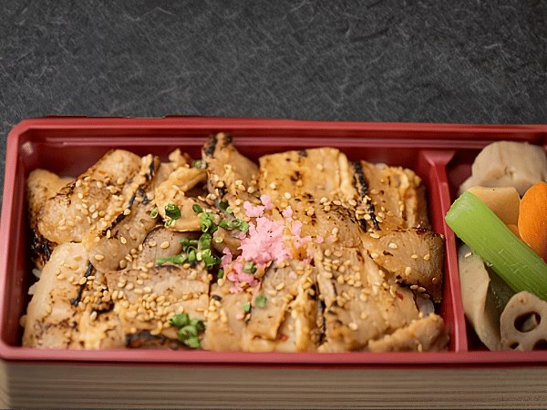 特製味噌焼き豚重