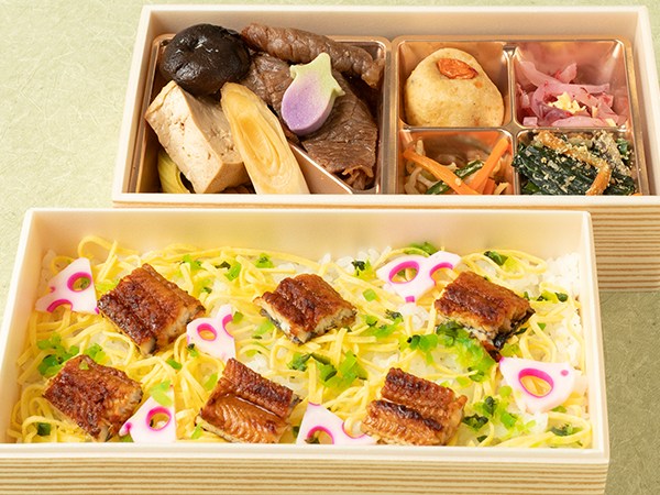 Ａ５和牛のすき焼きとうなぎちらしの共演