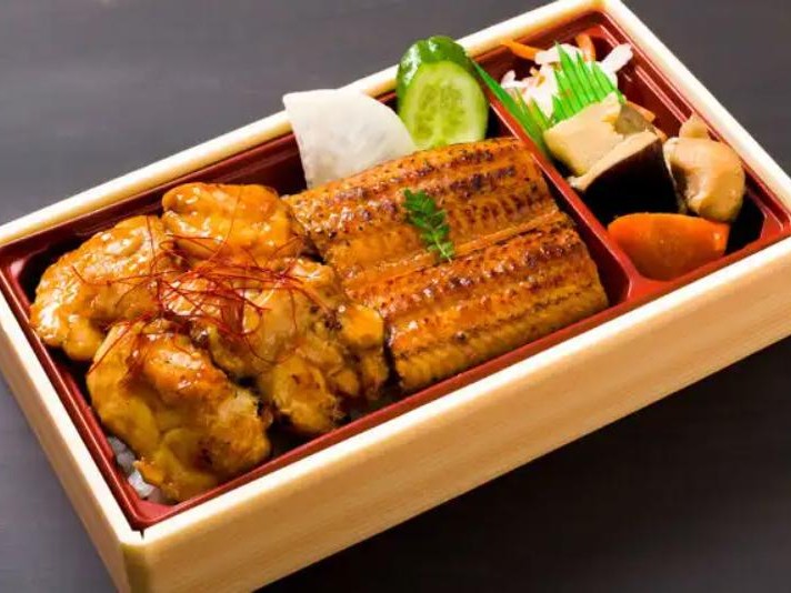 鶏の照焼と鰻重