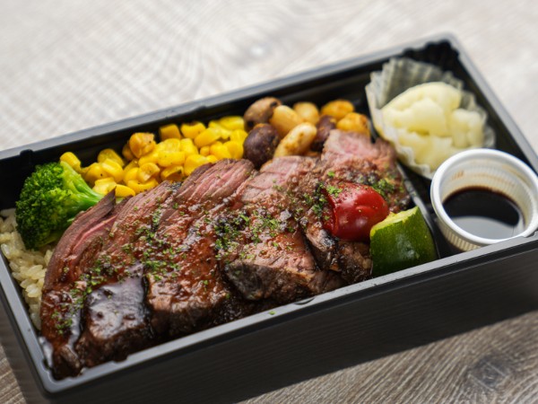 赤身肉のステーキ
