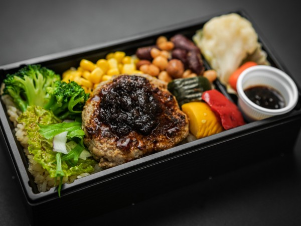 ビストロの手ごねハンバーグ