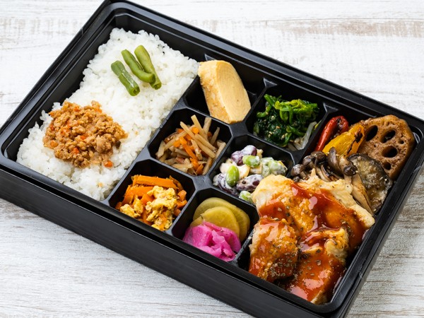 幕ノ内（彩）鶏トマトバジル