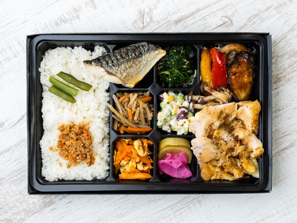 幕ノ内（上）鶏チャーシュー＆低温焼きサバ