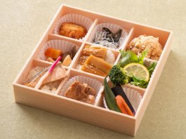 【9升弁当】穴子幕の内
