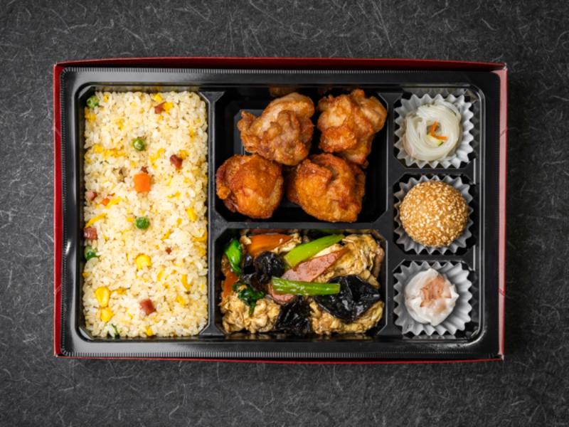 ガッツリ御膳（唐揚げ・豚肉と玉子、きくらげ炒め）