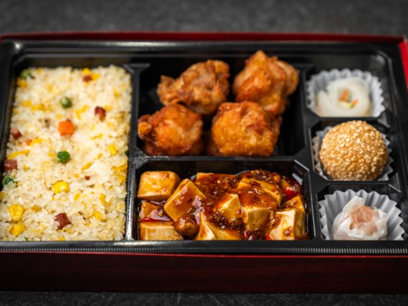 ガッツリ御膳（唐揚げ・麻婆豆腐）