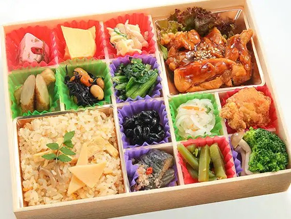 四季彩匠和膳～炊込み＆てりやきチキン