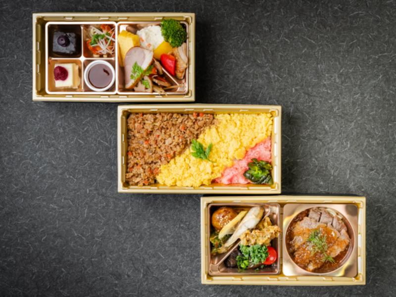 3段3色御膳 サーロインステーキ 特製和風おろしソース