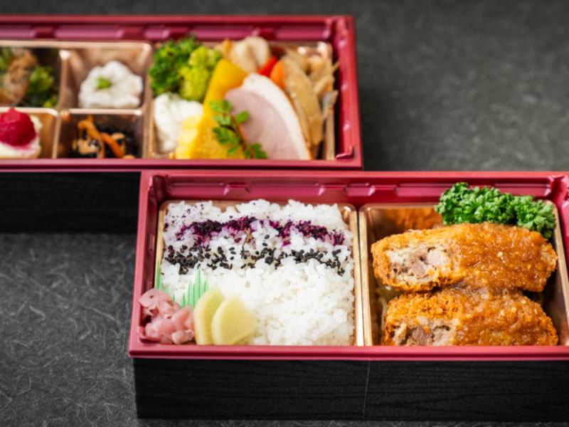 和牛和豚メンチカツ 2段御膳