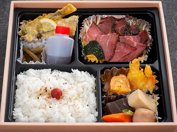 ローストビーフ＆幕の内弁当