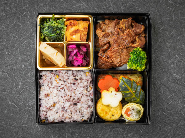 4升7種 牛カルビの特製味噌ダレ焼肉