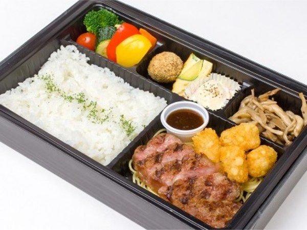 極上霜降り黒毛和牛のステーキ弁当