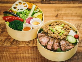 黒毛和牛カルビ二段弁当