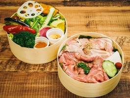 ローストビーフ・ポーク二段弁当