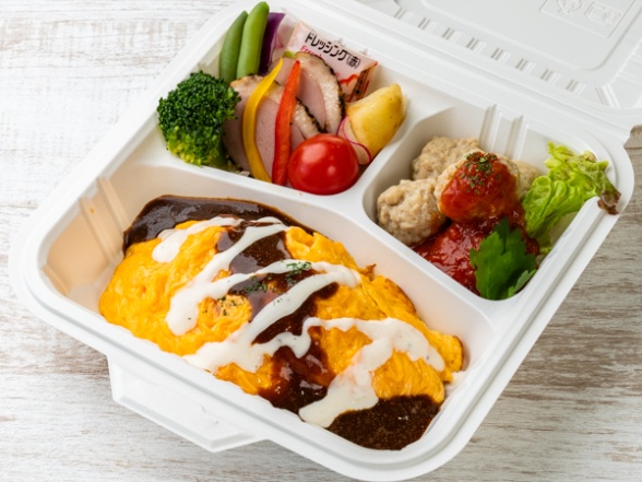 飾り野菜とトマト煮ミートボールオムライス弁当