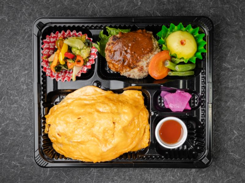 満足オムライスとマイルド和牛ハンバーグ