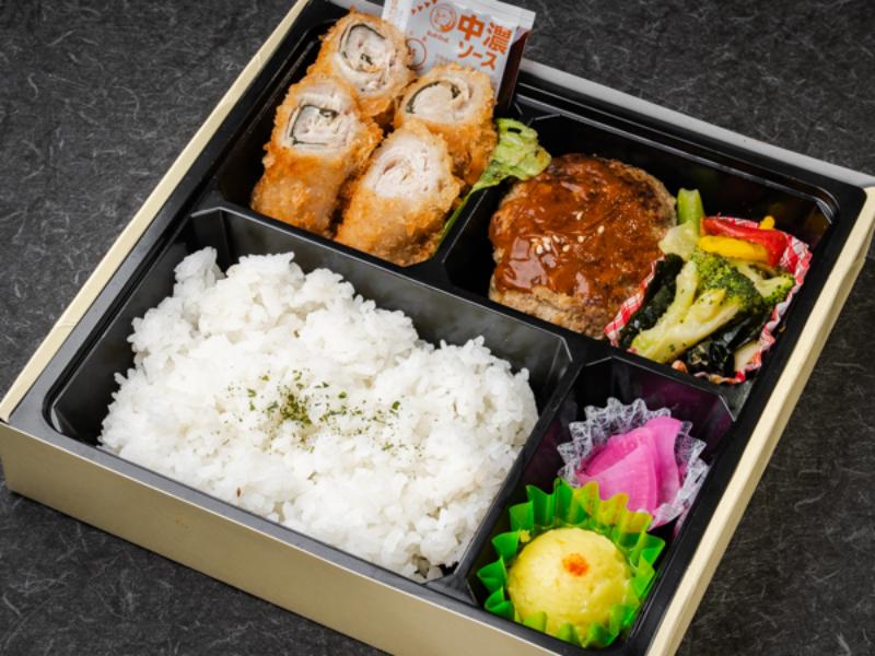 満足マイルドソフト和牛ハンバーグと梅豚ロールフライ