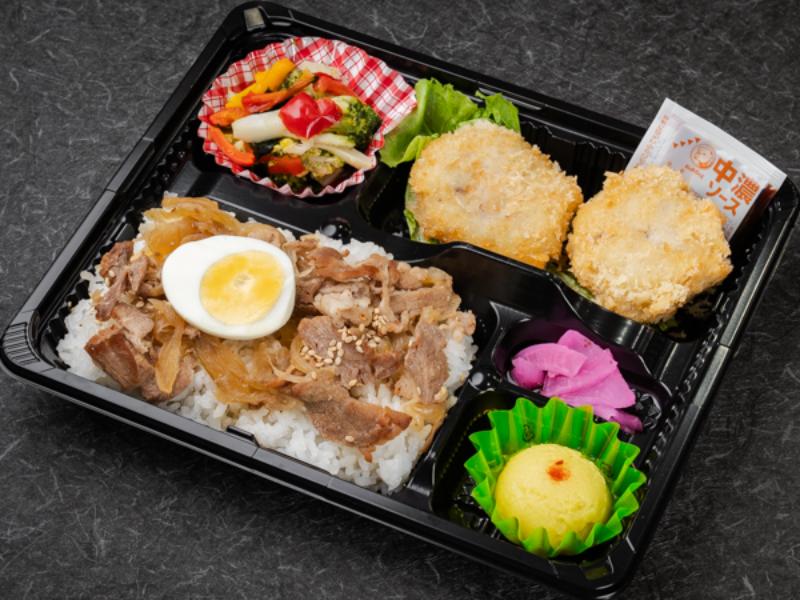 【お弁当デリ限定】牛肉入り豚すき丼と牛肉コロッケ