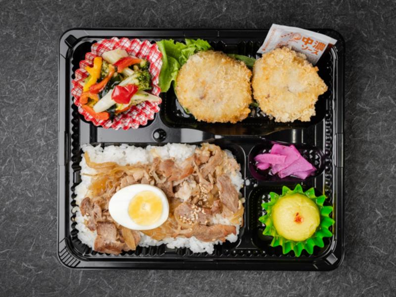【お弁当デリ限定】牛肉入り豚すき丼と牛肉コロッケ
