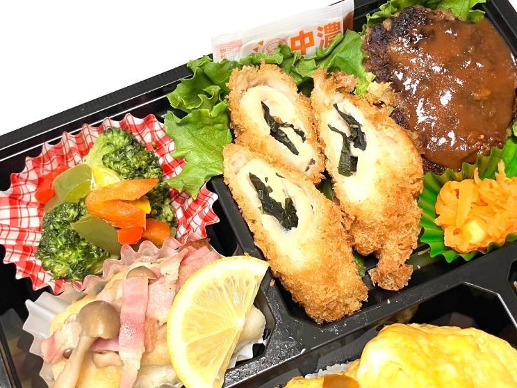 【夏限定】夏のごちそうオムライス（6月1日〜8月31日）