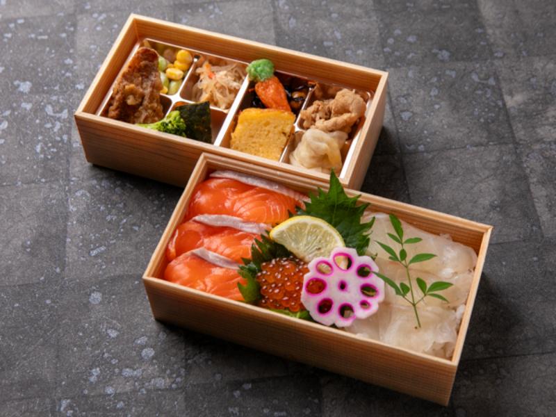【南喜久の昆布〆】熟成サーモン・いくらと鯛食べ比べ2段重