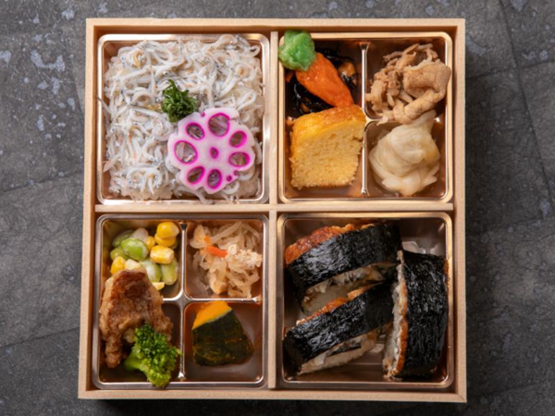 贅沢彩り御膳〜鰻の太巻きとしらす御膳〜