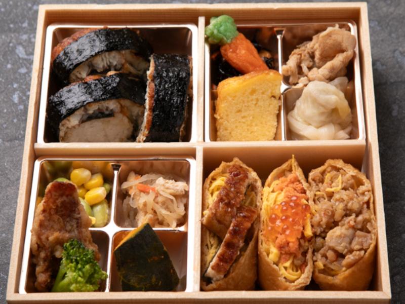4升御膳〜鰻の太巻きと彩り稲荷(ひつまぶし・いくら・牛そぼろ)〜