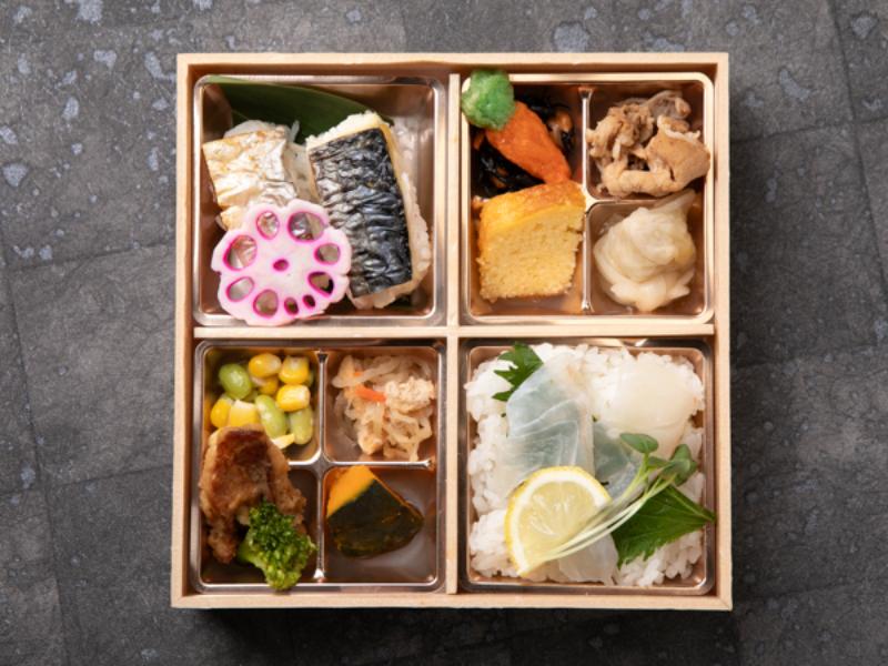 贅沢彩り御膳〜鯛の昆布〆と焼き鯖の棒寿し〜